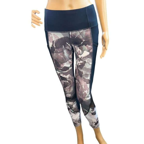 (6 for $25) Apana Abstract Camo Athletic Leggings with Mesh Insert - Small - Picture 1 of 7